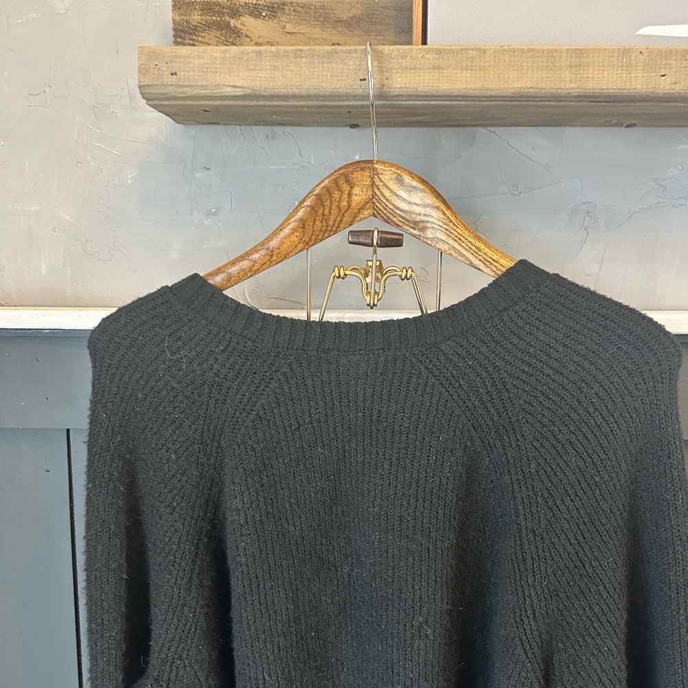 Torrid Button Up V-neck Fuzzy Cardigan Pullover Long Sleeve Size 3/3X (22/24) - Picture 7 of 11